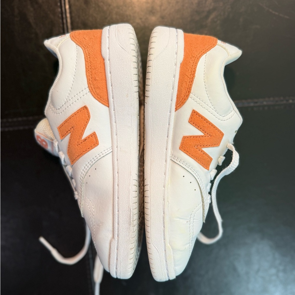 (Clearance) New Balance BB80 sneaker in white with orange accents Size Women’s 6